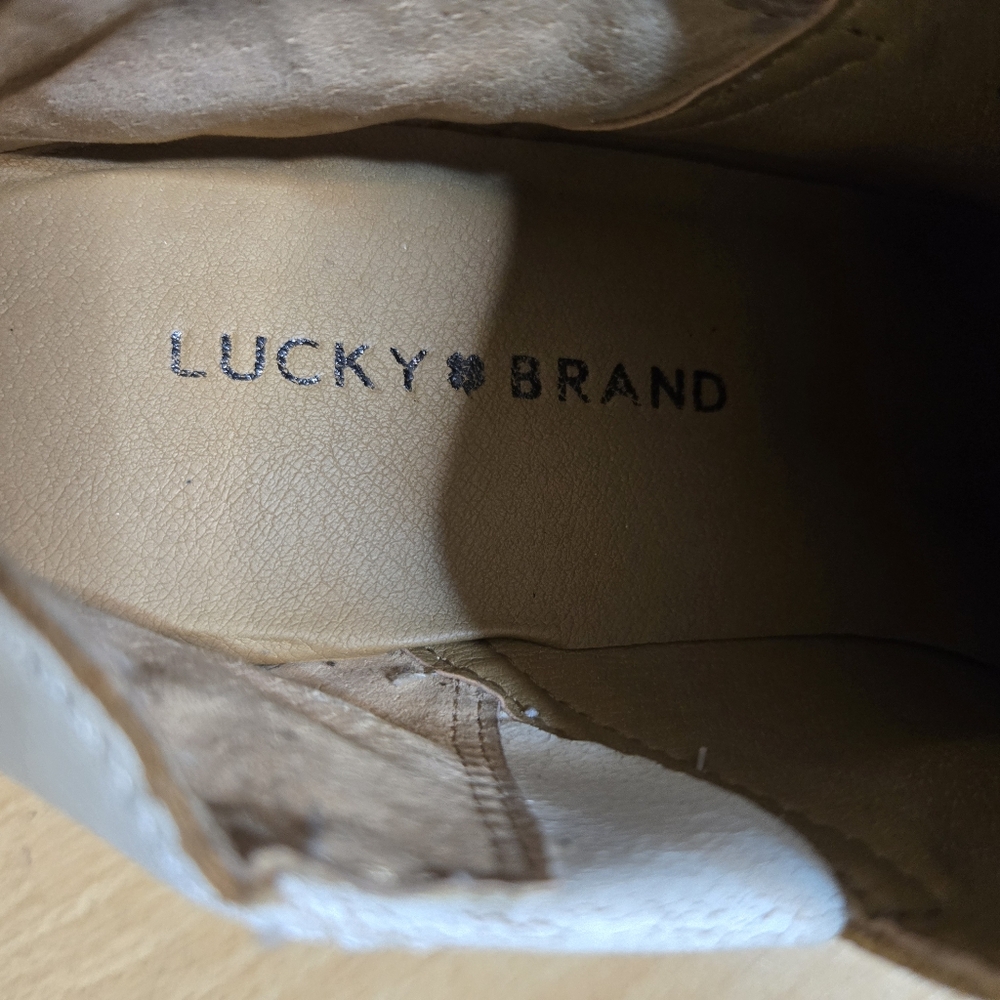 Lucky brand white booties - Picture 2 of 4